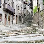 Casa Lart *